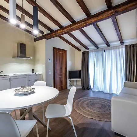 Garibaldi Luxury Appartement Prato (Prato)